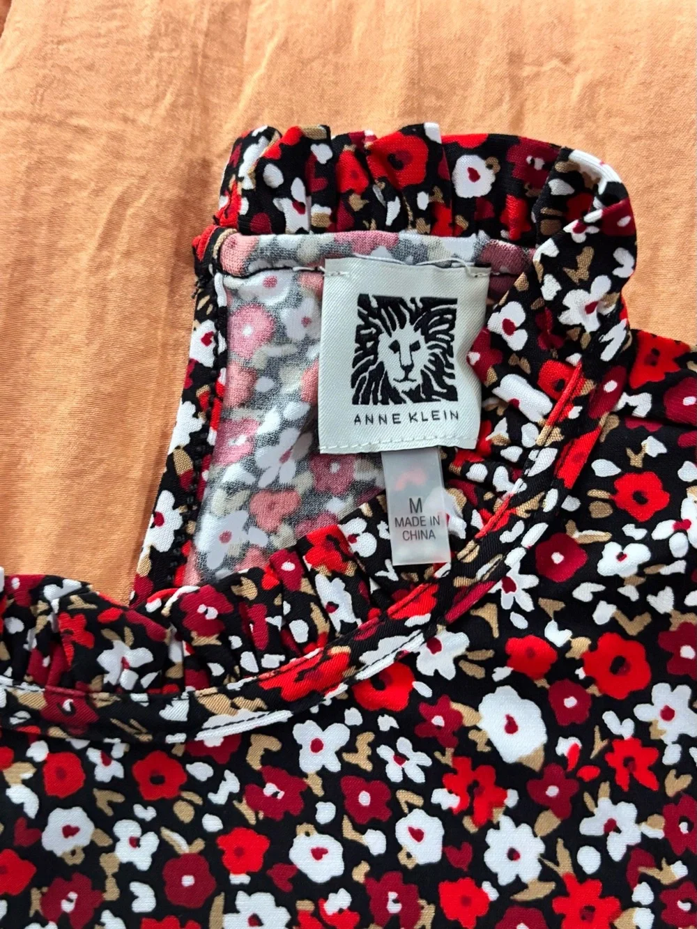Anne Klein Red and White Floral Short-Sleeve Top